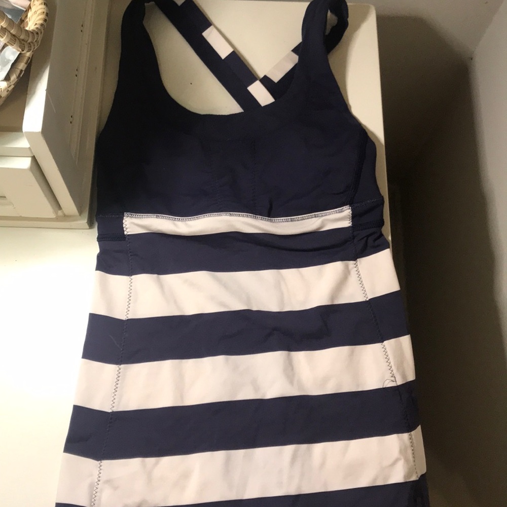 Lulu lemon tank